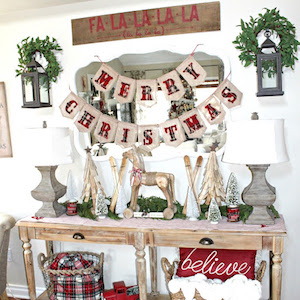 Farmhouse Christmas Foyer Table