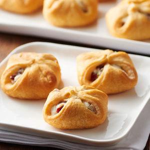 Cranberry-Cream Cheese Crescent Bites