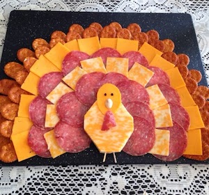 Thanksgiving Turkey Shaped Cheese Tray Appetizer