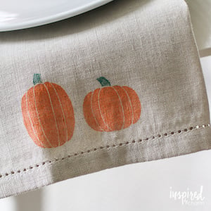 DIY pumpkin embossed napkins 