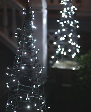 Luces de árbol de Navidad de jaula de tomate