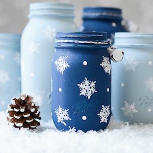Snowflake Mason Jars Christmas craft for adults