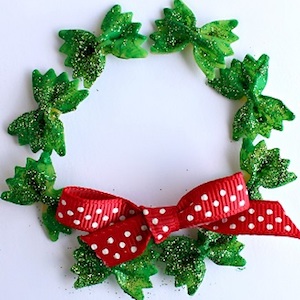 Bow Tie Noodle Wreath Christmas craft for kids