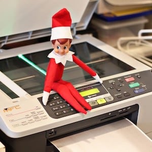 Elf Copying His Butt