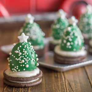 Chocolate Covered Strawberry Christmas Tree Cookie Christmas Desserts 