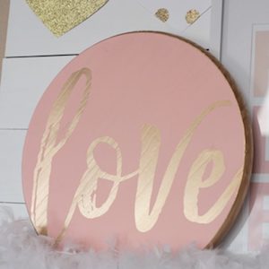 Easy DIY Love Sign 