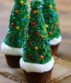 Easy Gingerbread Christmas Tree Cupcakes