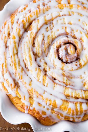 Giant Cinnamon Roll Cake christmas breakfast idea