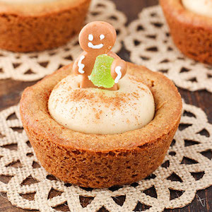 Gingerbread Cheesecake Cookie Cups 