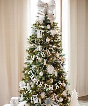 Let it Snow Tree with merry Christmas Garland