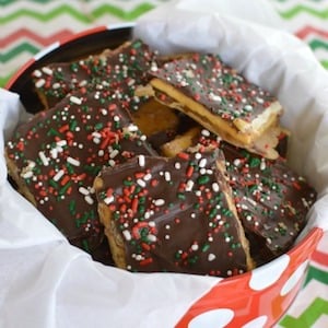 20 Minute Christmas Crack Treat