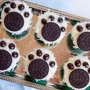 Polar Bear Paw Cupcakes