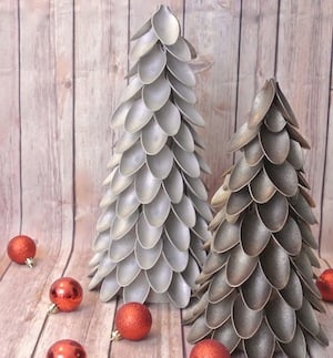 Artesanía de árbol de Navidad con cuchara de plástico para adultos 