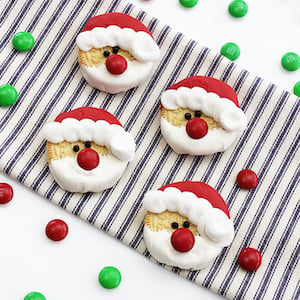 Santa Oreos Christmas Treats