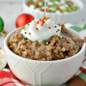 Slow Cooker Gingerbread Oatmeal