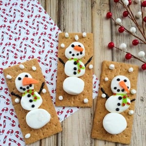 Snowman Graham Crackers