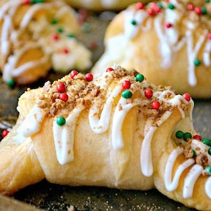 White Chocolate Gingerbread Crescent Roll