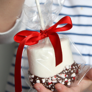  Giant Chocolate-Dipped Marshmallows Christmas Treats
