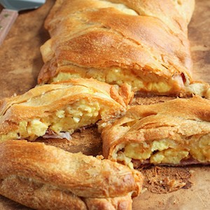 Ham, Egg, and Cheese Breakfast Braid