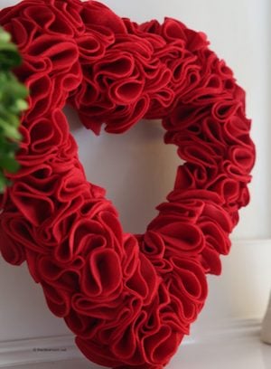 Felt Heart Wreath for Valentine's Day 