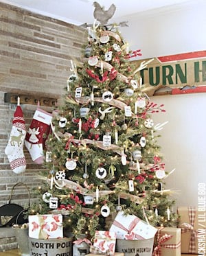 Rustic Farmhouse Christmas Tree