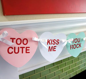 Easy DIY Valentines Day Printable Banner decor idea