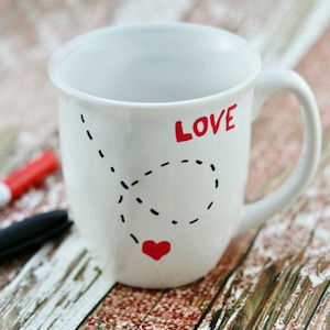 https://www.prudentpennypincher.com/wp-content/uploads/2018/01/DIY-Love-Mug-3.jpg