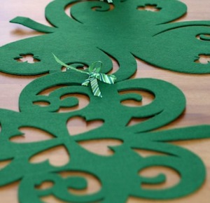 No Sew Shamrock Table Runner