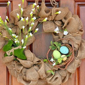 Easy Spring Burlap Wreath with birds nest and eggs