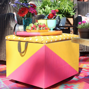  DIY outdoor Rolling Cooler Ottoman