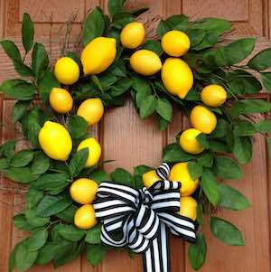 Lemon Wreath with Leaves