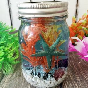 Mini Mason Jar Aquariums summer craft for kids