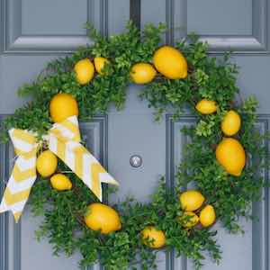 DIY Lemon Wreath greenery and a yellow cheveron bow