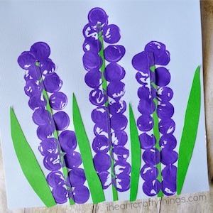 thumbprint Hyacinth Flower summer craft for kids