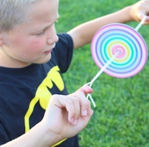 Paper Spinner summer activity for kids