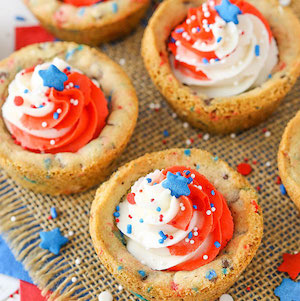 Patriotic Chocolate Chip Cookie Cups