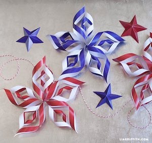 DIY Paper Stars 4th of july craft