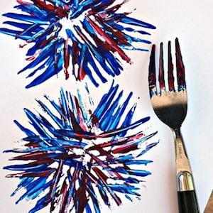 Kids Fireworks art Craft Using a Fork 