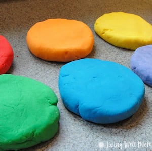  Easy Homemade Playdough