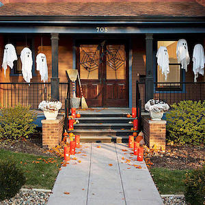 Ideas de decoración de porche de Halloween fantasma