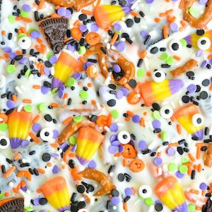 Halloween Candy Oreo Bark Treats