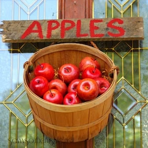 Apple Basket Front Door Hanger