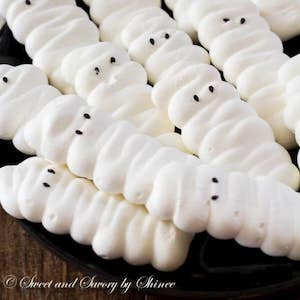 Mummy Meringue Cookies