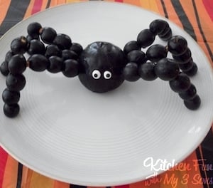 easy Spider Fruit Snack