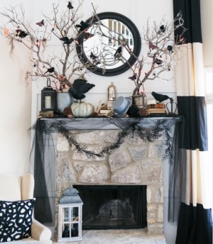 Eerie Crow Mantel 