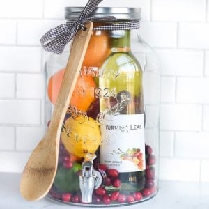 DIY Sangria Christmas Gift Idea