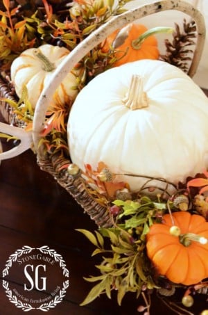 DIY Basket Thanksgiving Centerpiece