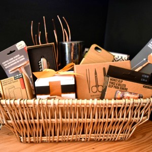 Men's DIY christmas gift basket