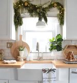 100 Best Christmas Kitchen Decor Ideas - Prudent Penny Pincher