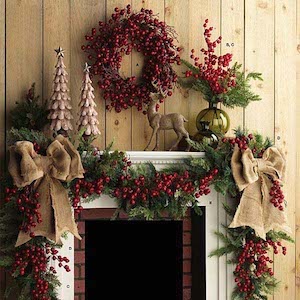 natural Berries and Garland Christmas Mantel